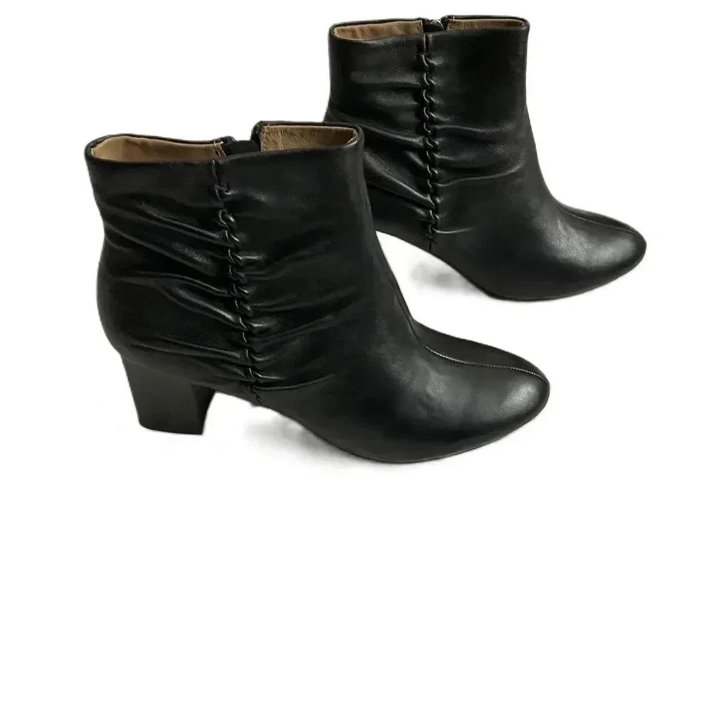 Bettye Muller New Deena Black Soft Leather Heel Ankle Booties Sz 7.5‎ No Box